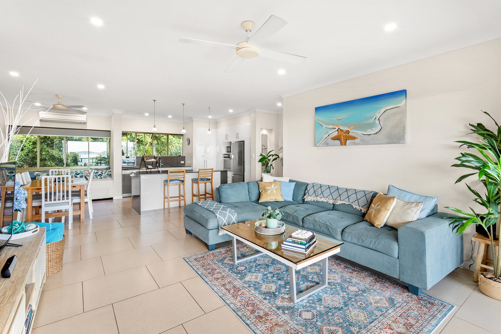 148/6 Eshelby Drive CANNONVALE 6