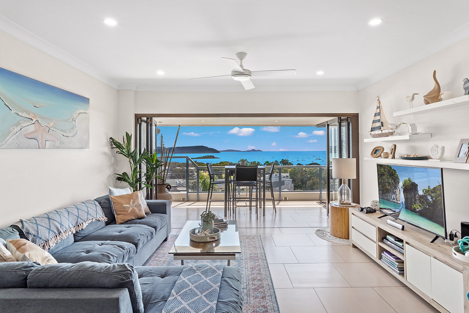 148/6 Eshelby Drive CANNONVALE 8