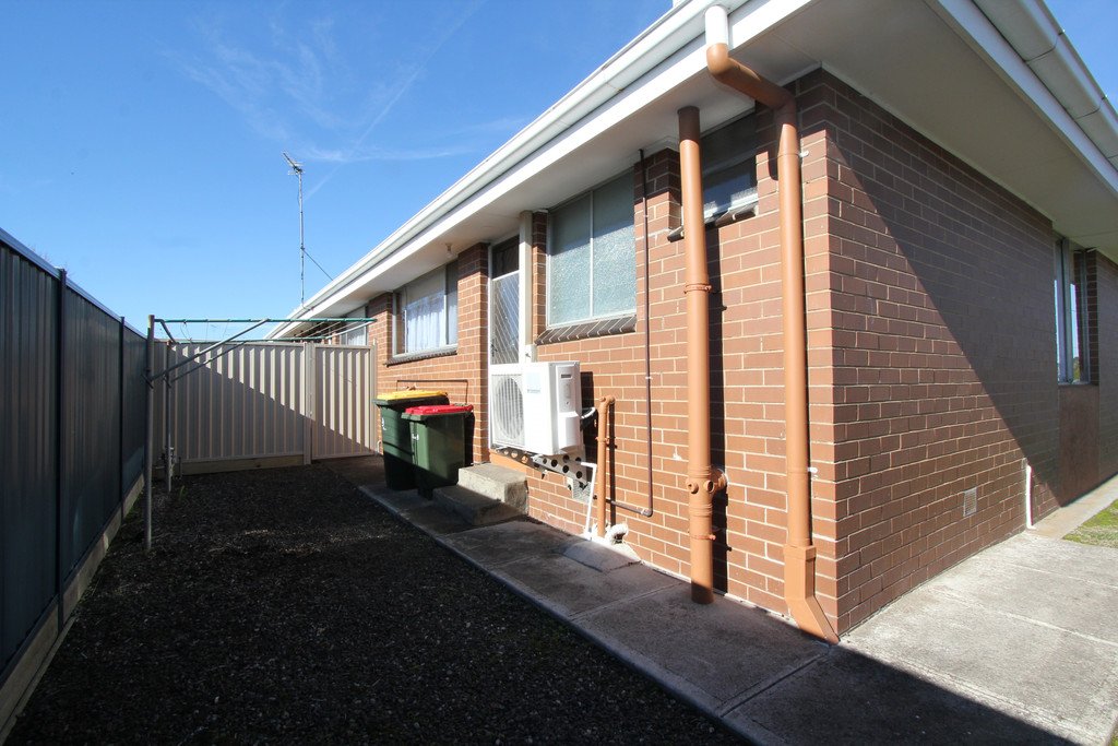 1/486 Gillies Street WENDOUREE 9