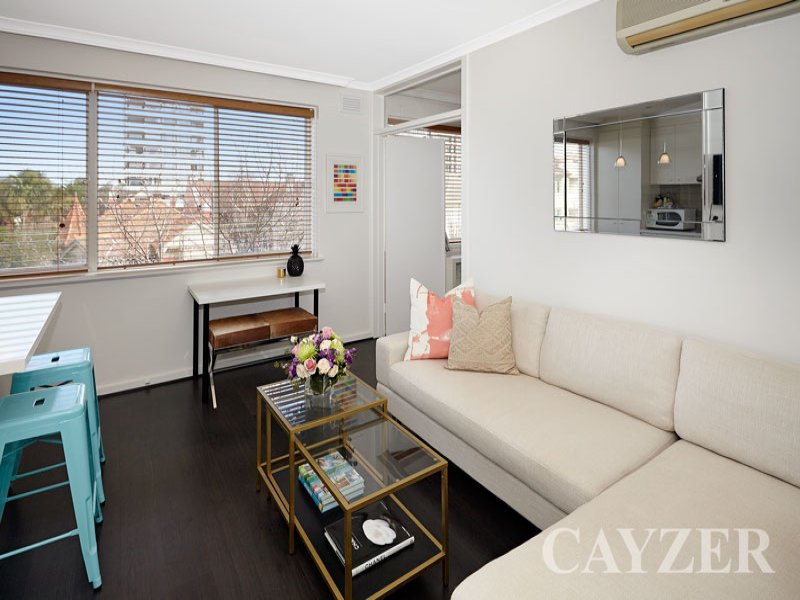 Gallery: 14/86 Park Street