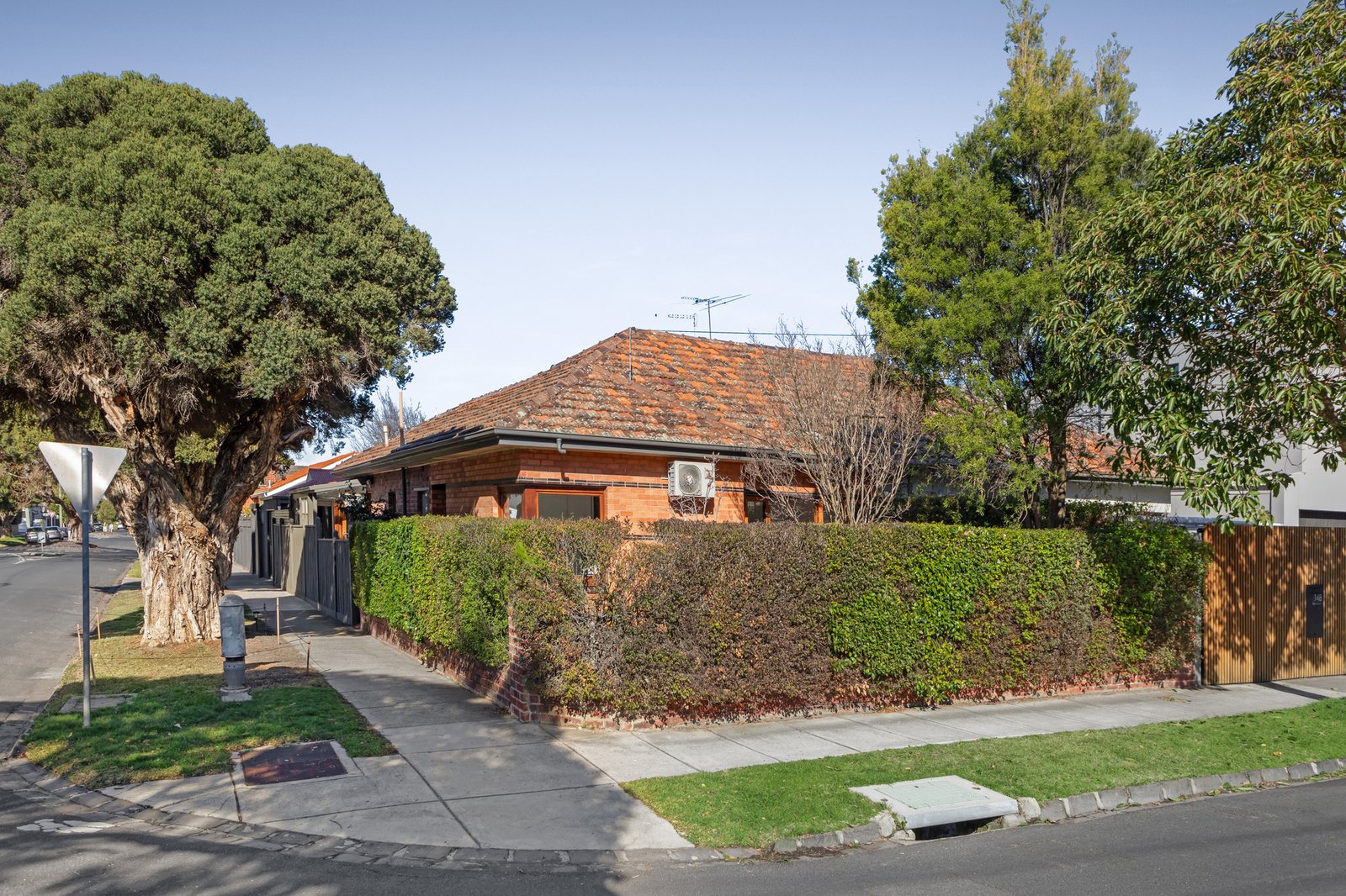Real Estate and Property in 148A Sycamore Street, Caulfield South, VIC