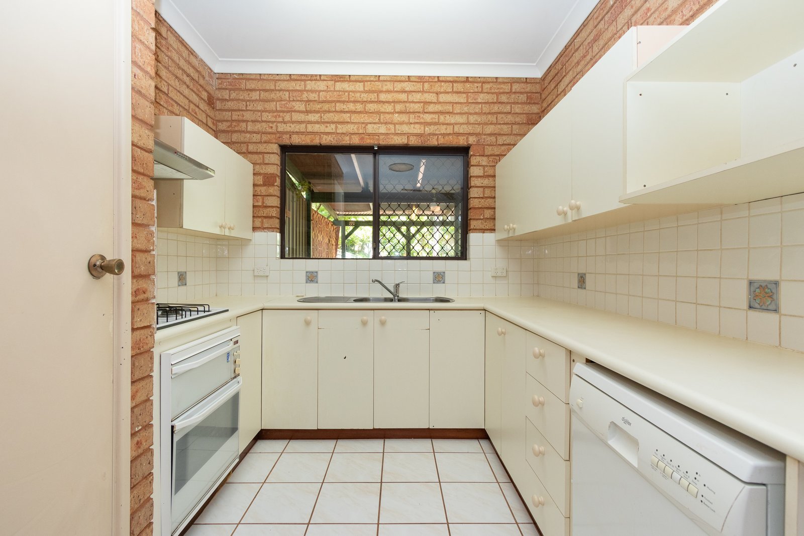 148b Reid Road CABLE BEACH 1