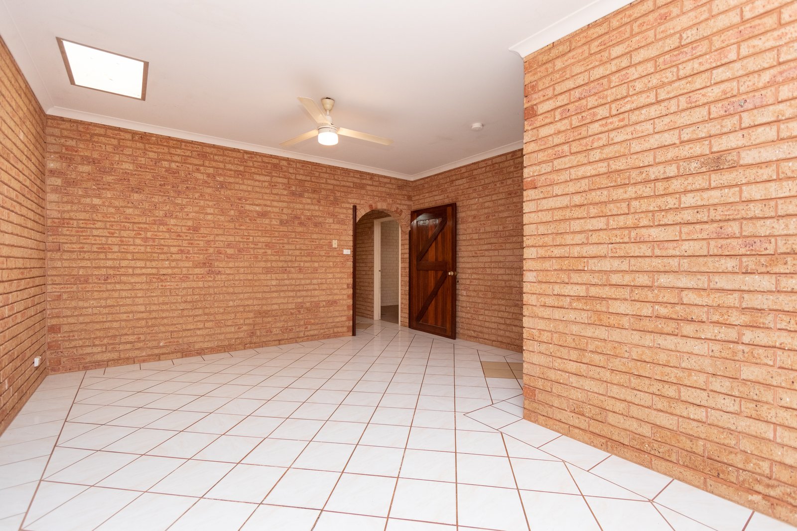 148b Reid Road CABLE BEACH 24