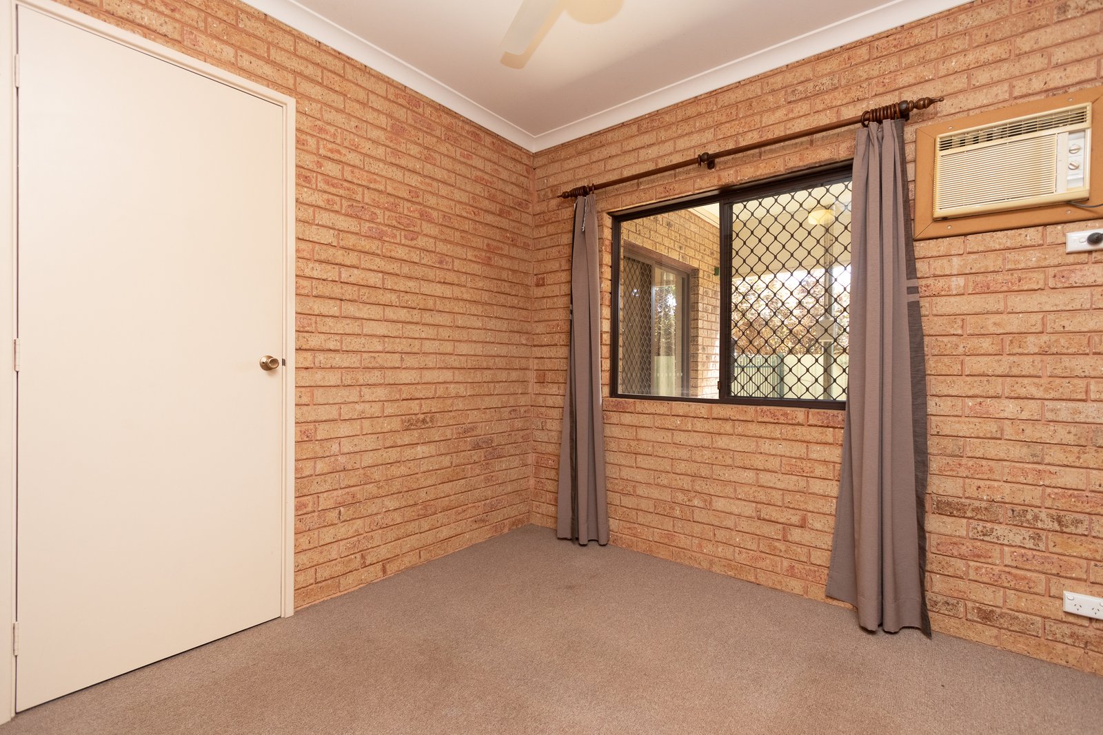 148b Reid Road CABLE BEACH 26