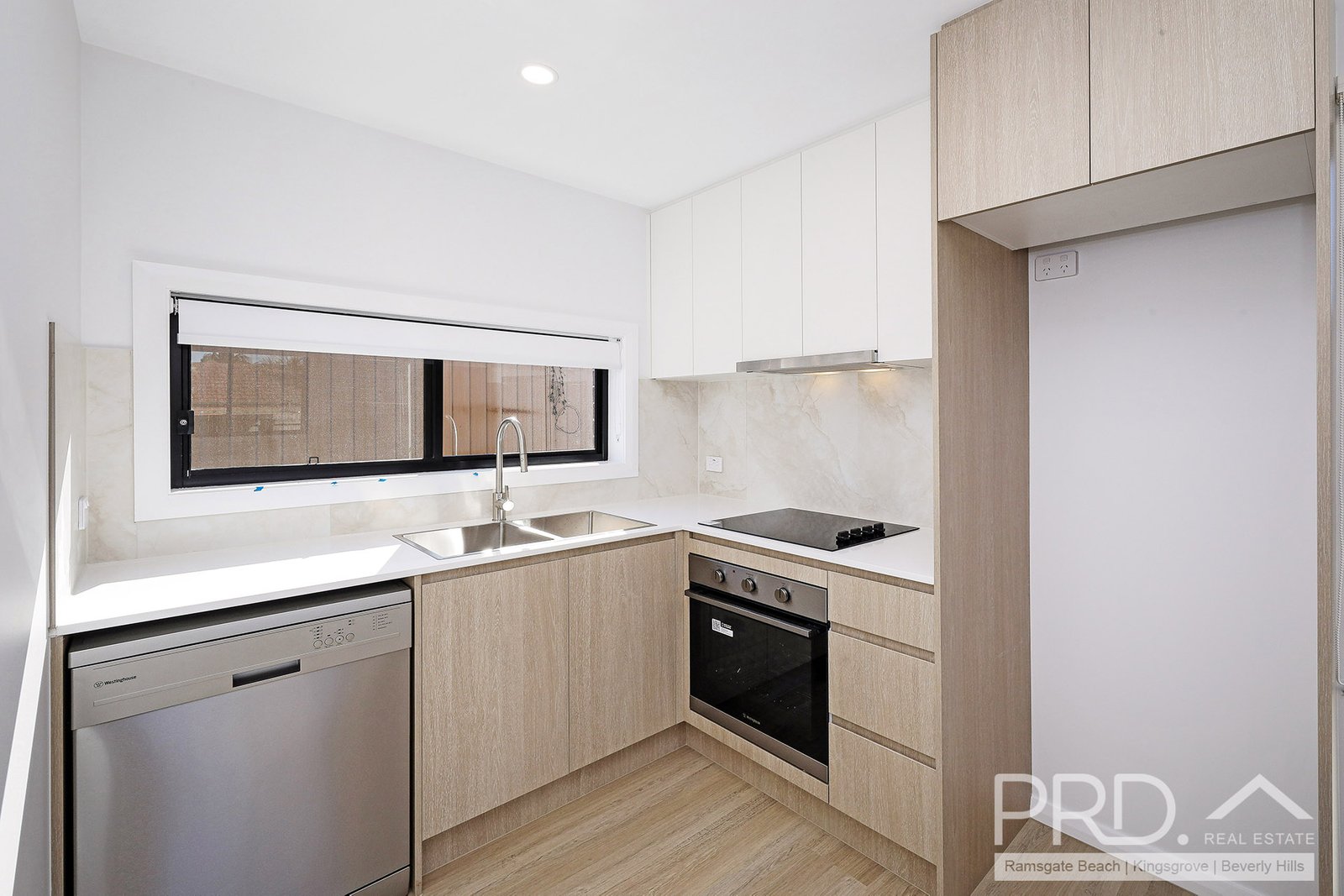 1/49 Allambee Crescent BEVERLY HILLS 2