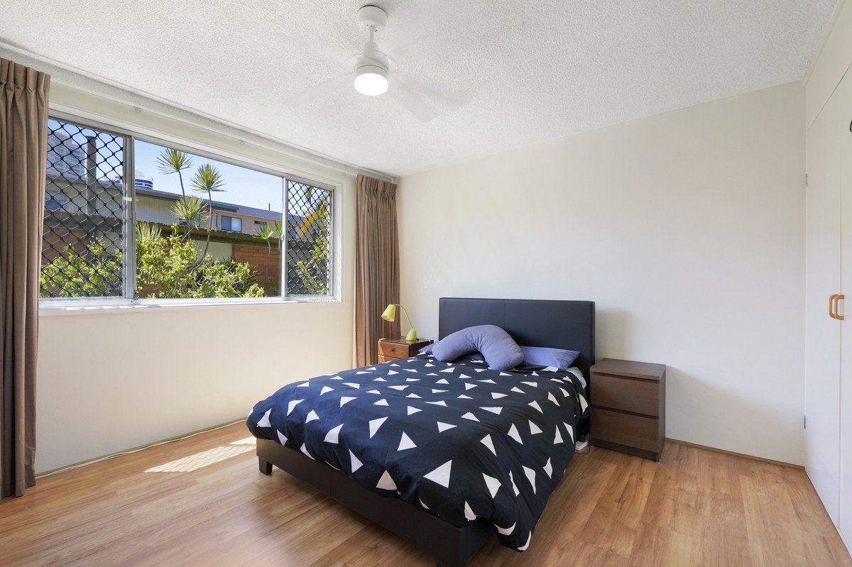 1/49 Back Street Biggera Waters 4