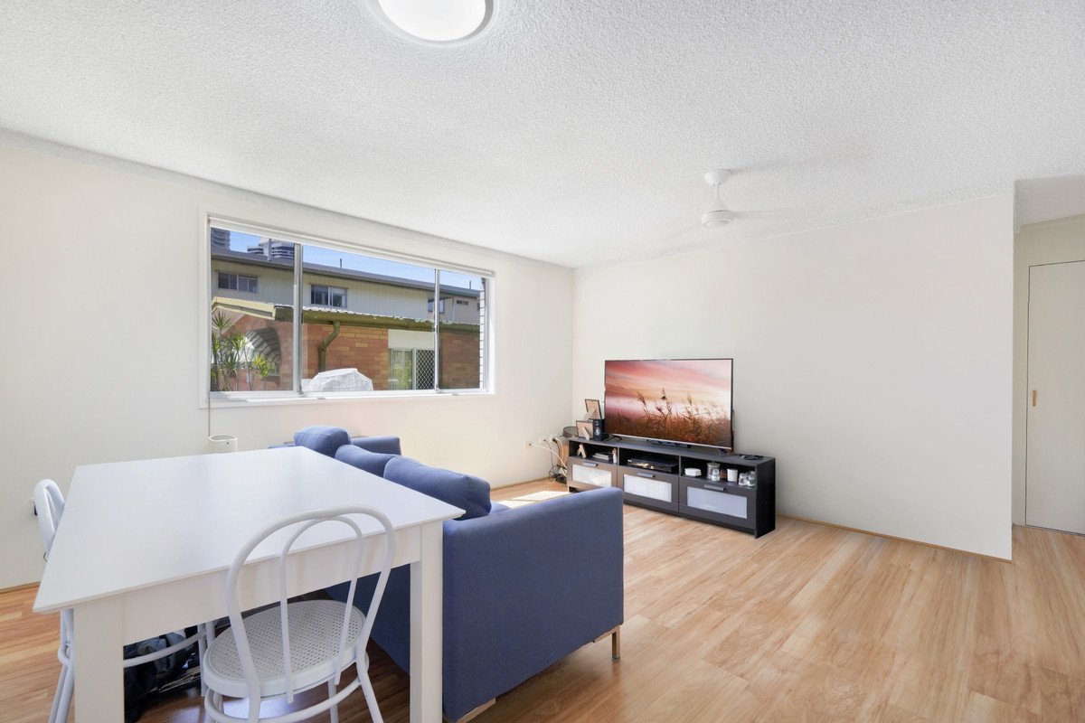 1/49 Back Street Biggera Waters 7