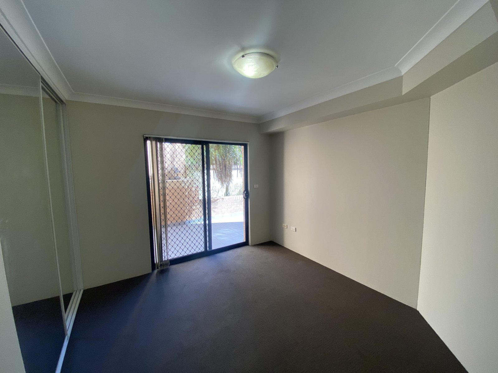 1/49 Bathurst Street LIVERPOOL 5