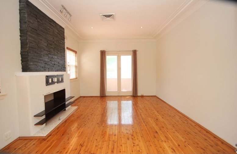 149 Hillcrest Avenue HURSTVILLE GROVE 3