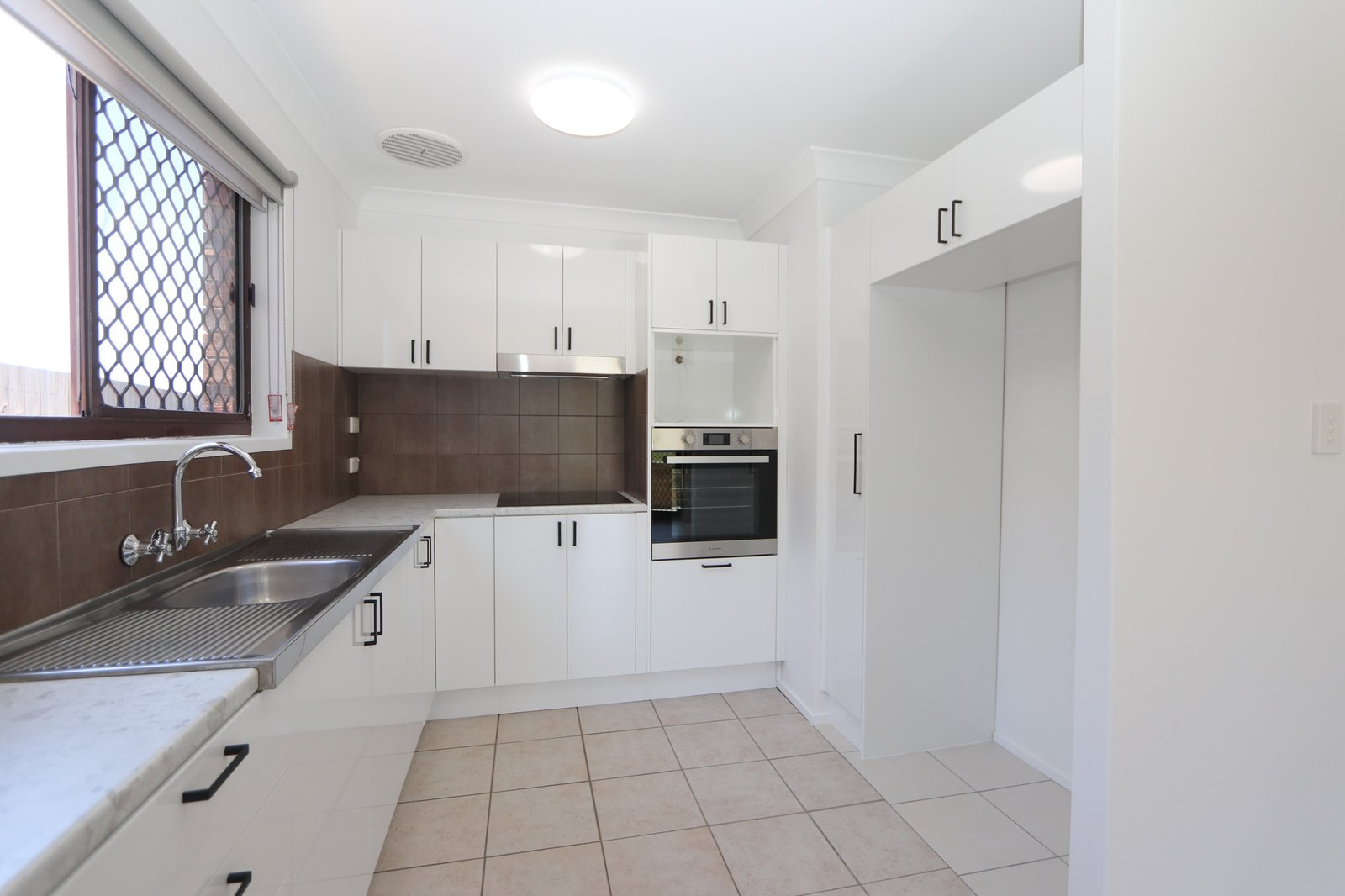 1/49 Kumbari Avenue SOUTHPORT 7