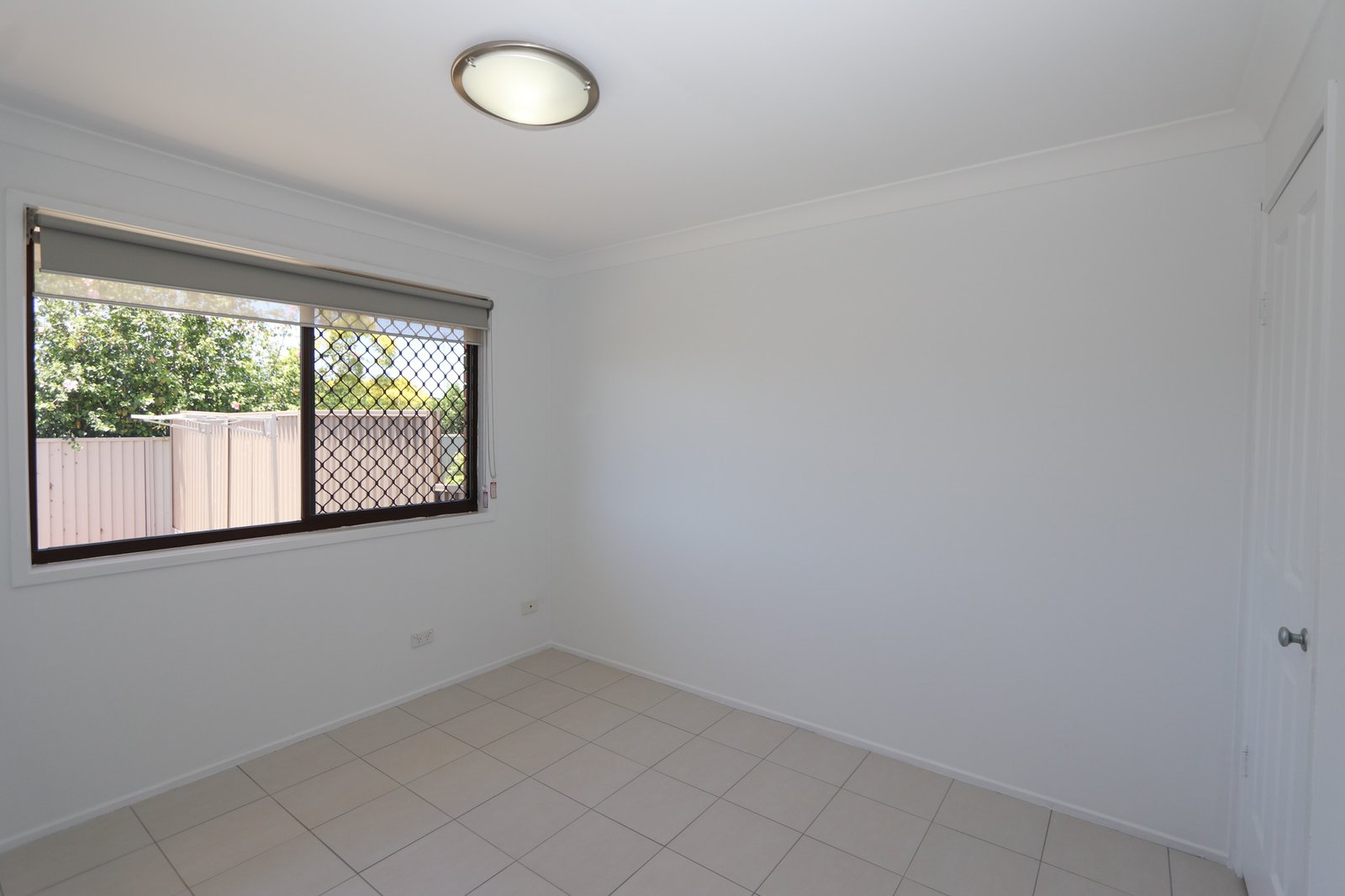 1/49 Kumbari Avenue SOUTHPORT 9