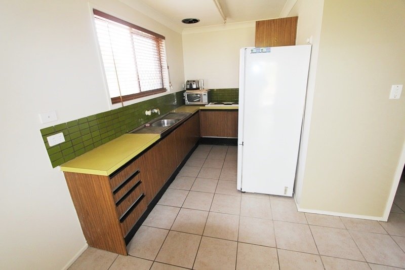 1/49 Kumbari Avenue SOUTHPORT 2