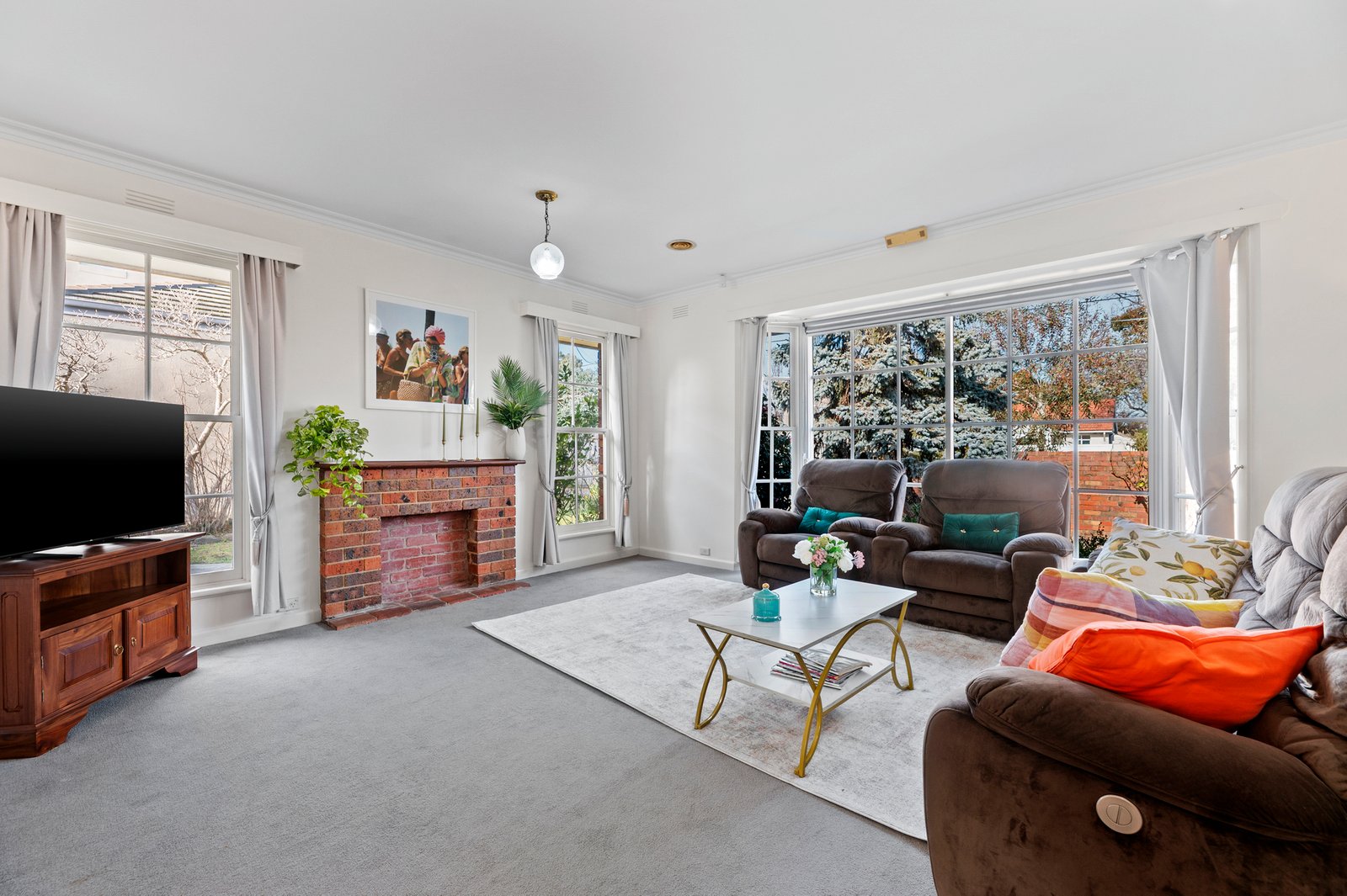 Gallery: 149 Ludstone Street
