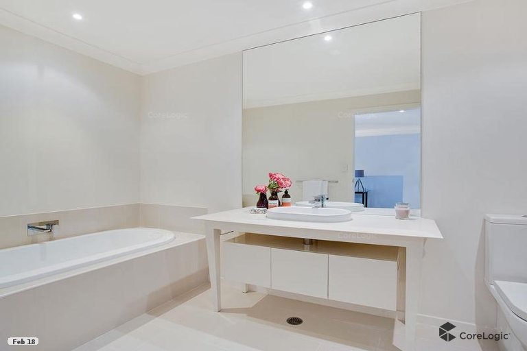 149 North Hill Drive ROBINA 4