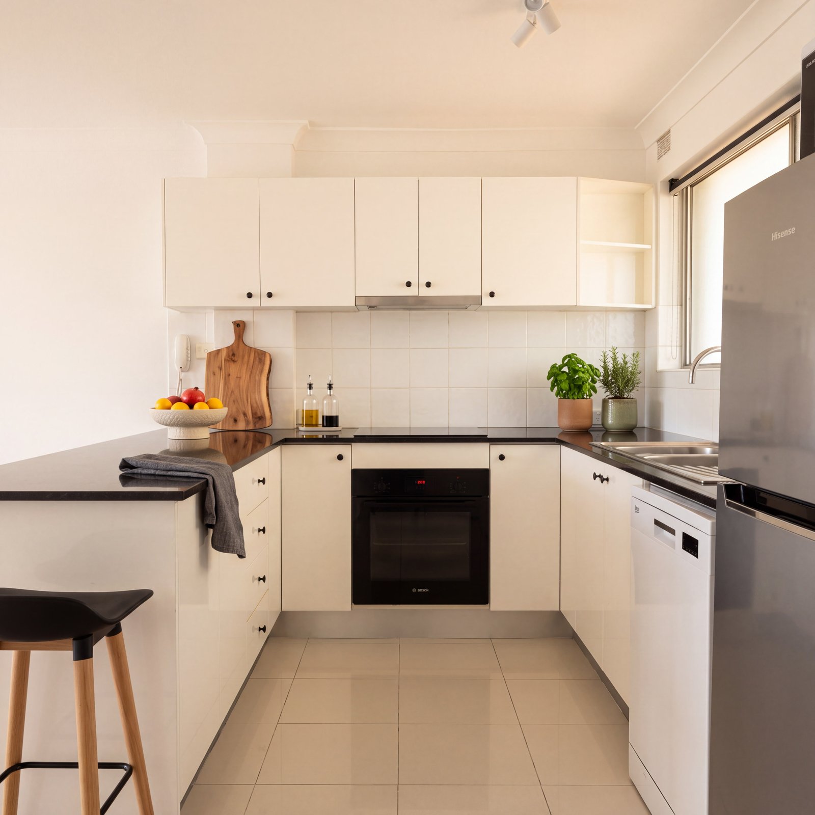 14/9 Pitt Street MORTDALE 4
