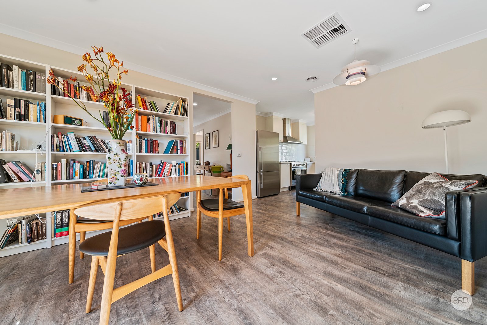 1/49 Raglan Street WHITE HILLS 4