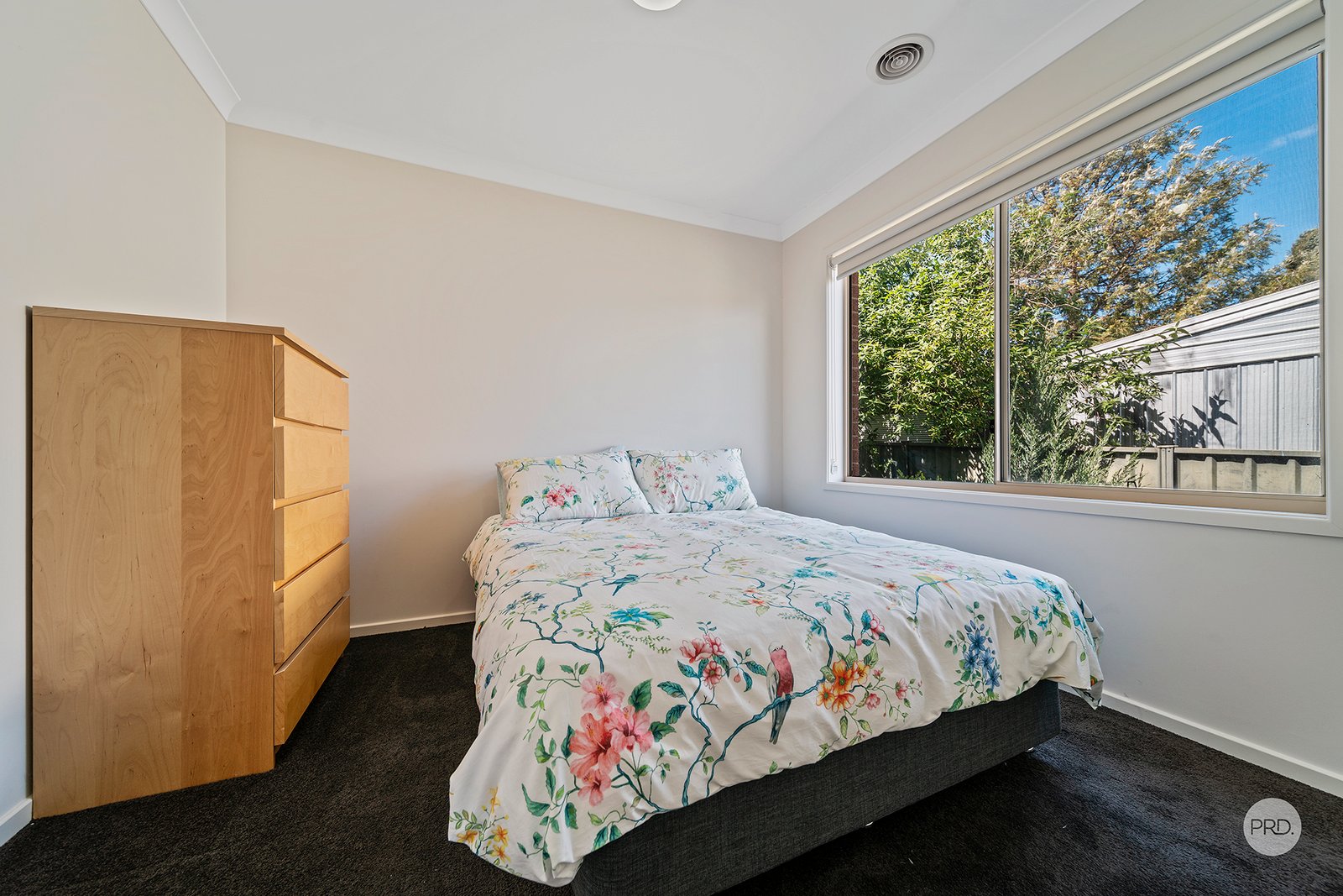 1/49 Raglan Street WHITE HILLS 8