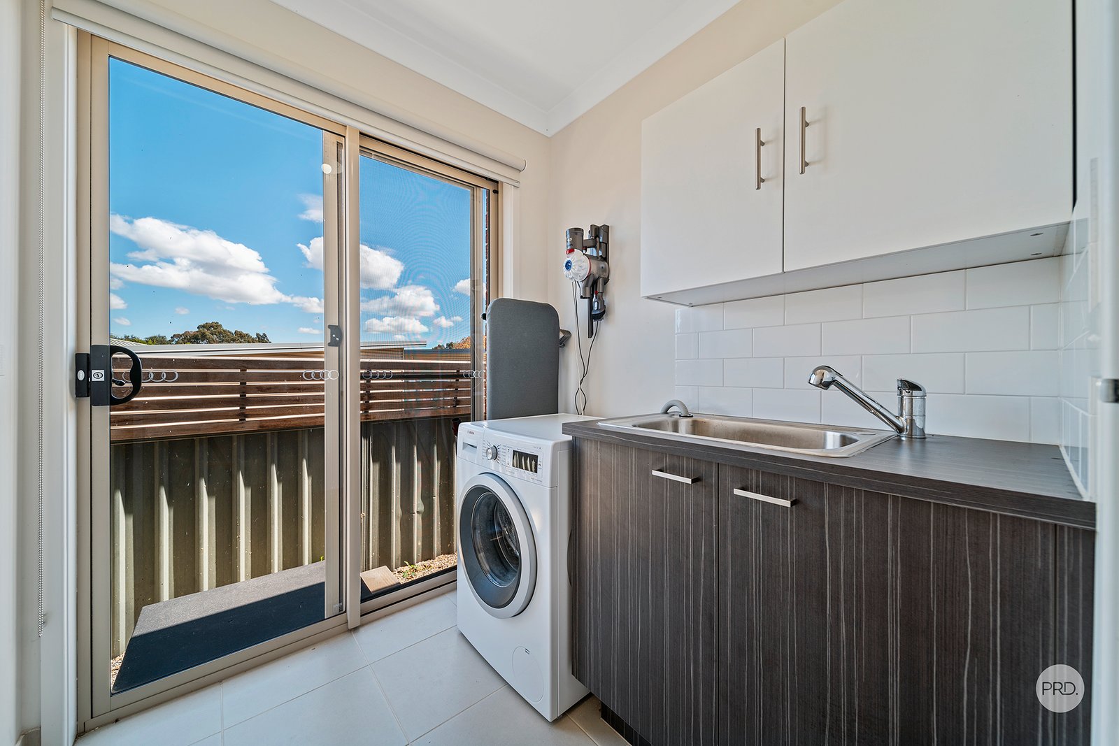 1/49 Raglan Street WHITE HILLS 11