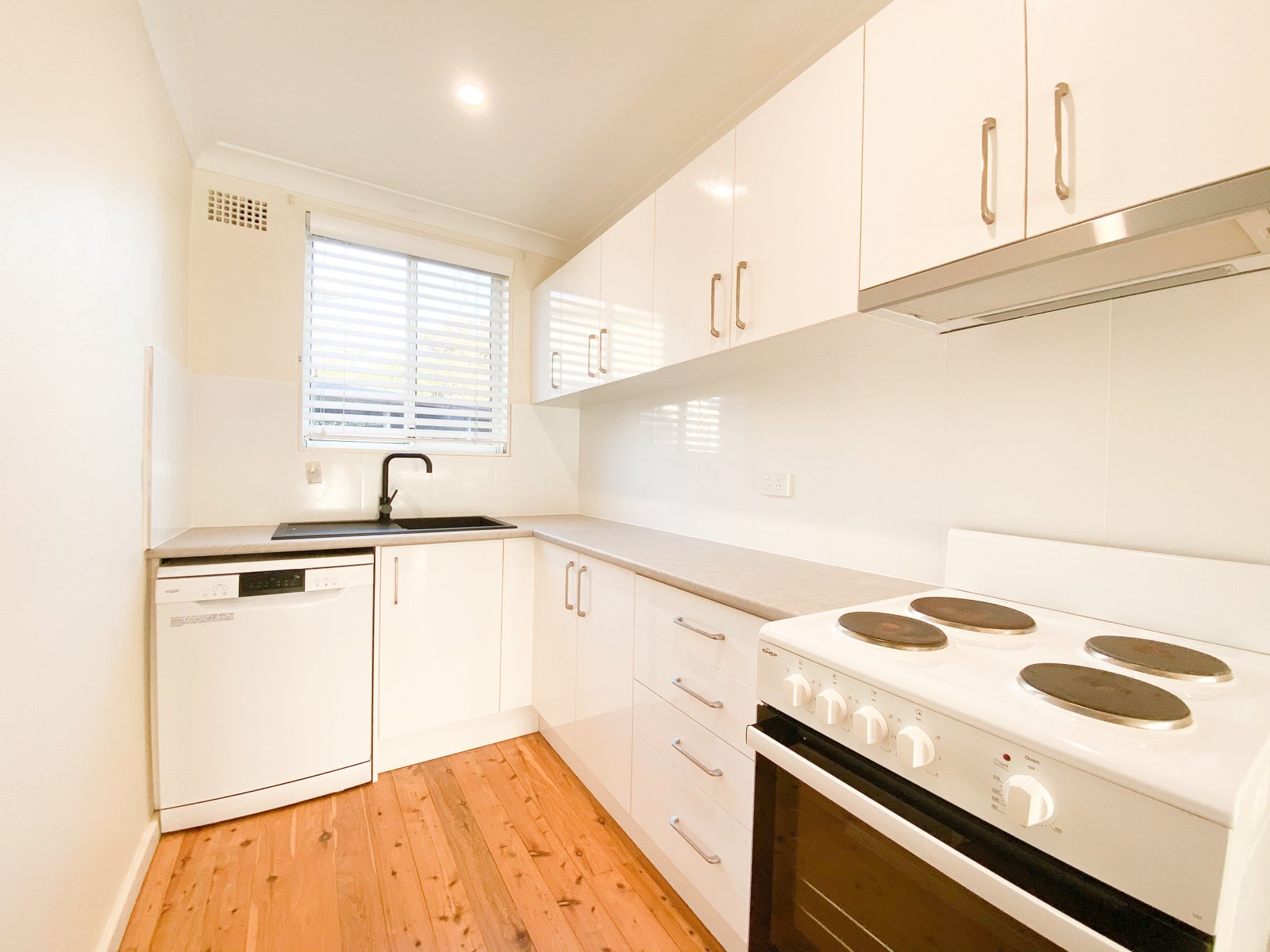 1/49 Thurlow Avenue NELSON BAY 2