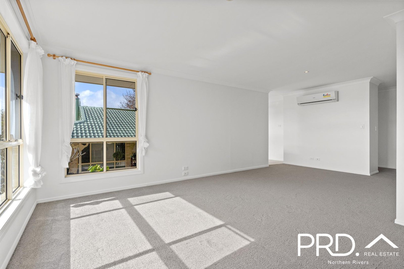 1/49 Trinity Drive GOONELLABAH 4