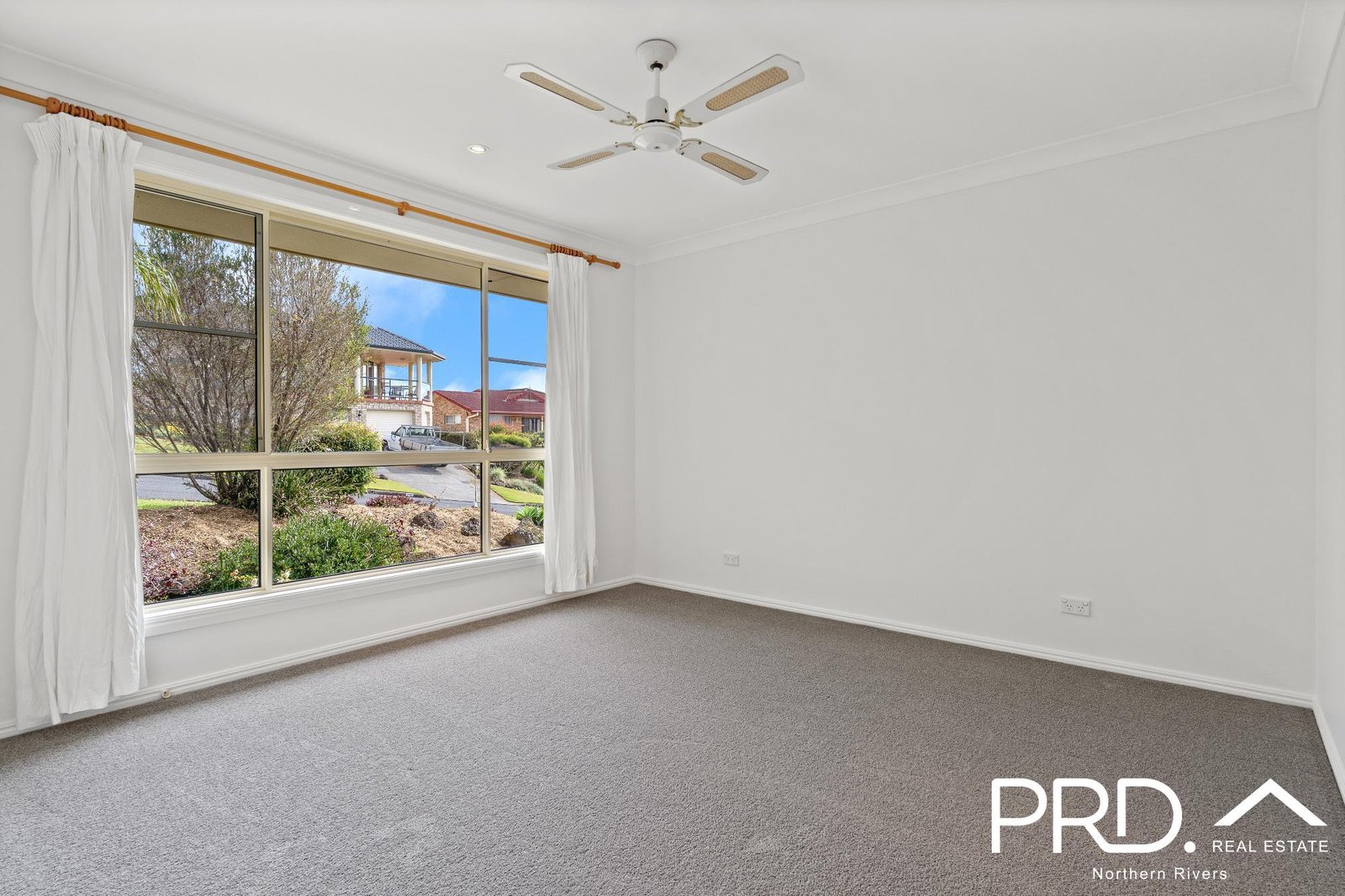 1/49 Trinity Drive GOONELLABAH 7