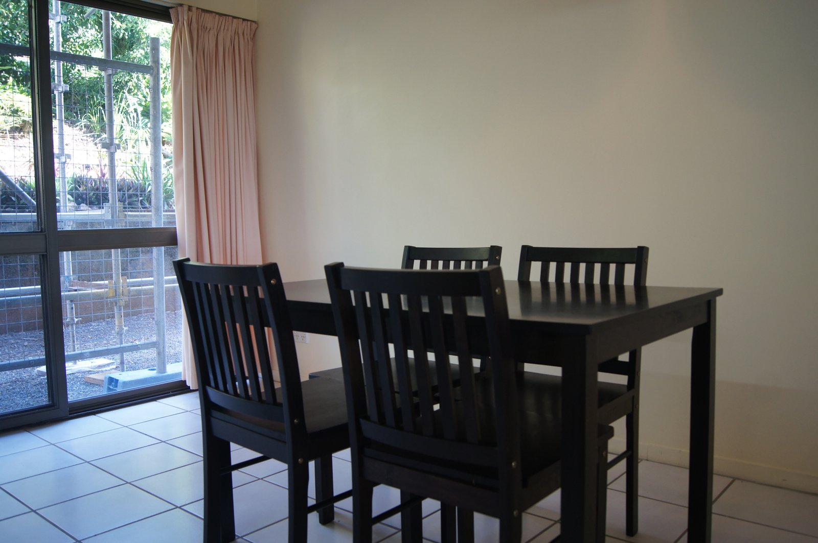 149/6 Eshelby Drive 'Harbour Apartments'  CANNONVALE 3