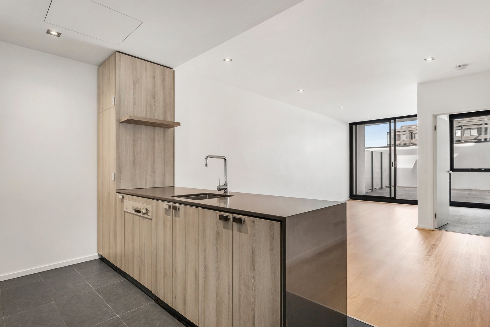 Gallery: 149/75 Graham Road