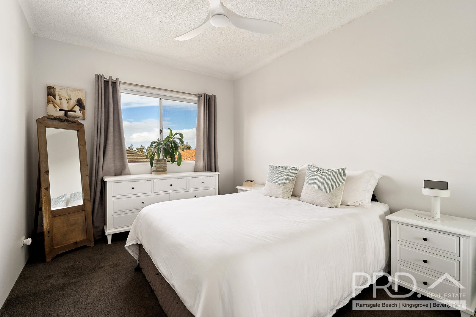 14/98-100 Chuter Avenue RAMSGATE BEACH 5