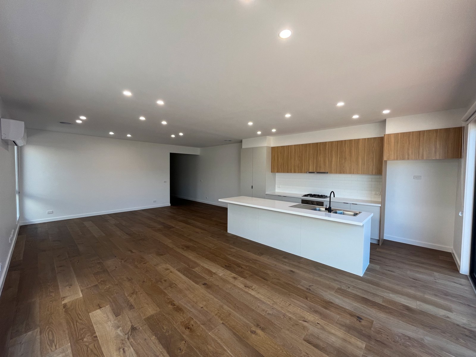 Gallery: 14A & 14B Russell Street