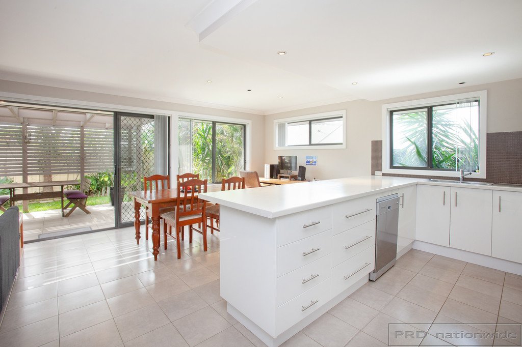14a Elkin Close RAWORTH 6