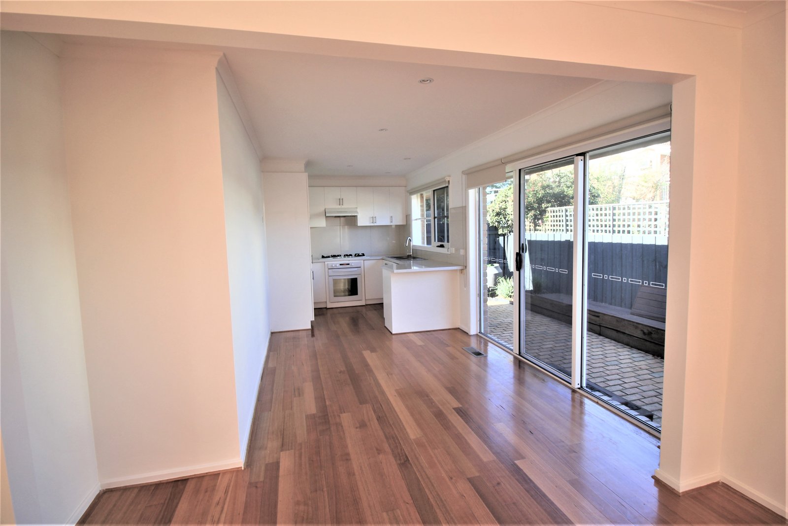 Gallery: 14A Glennie Avenue