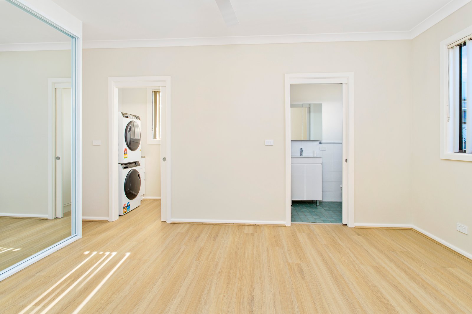 14a Heininger Street DAPTO 4