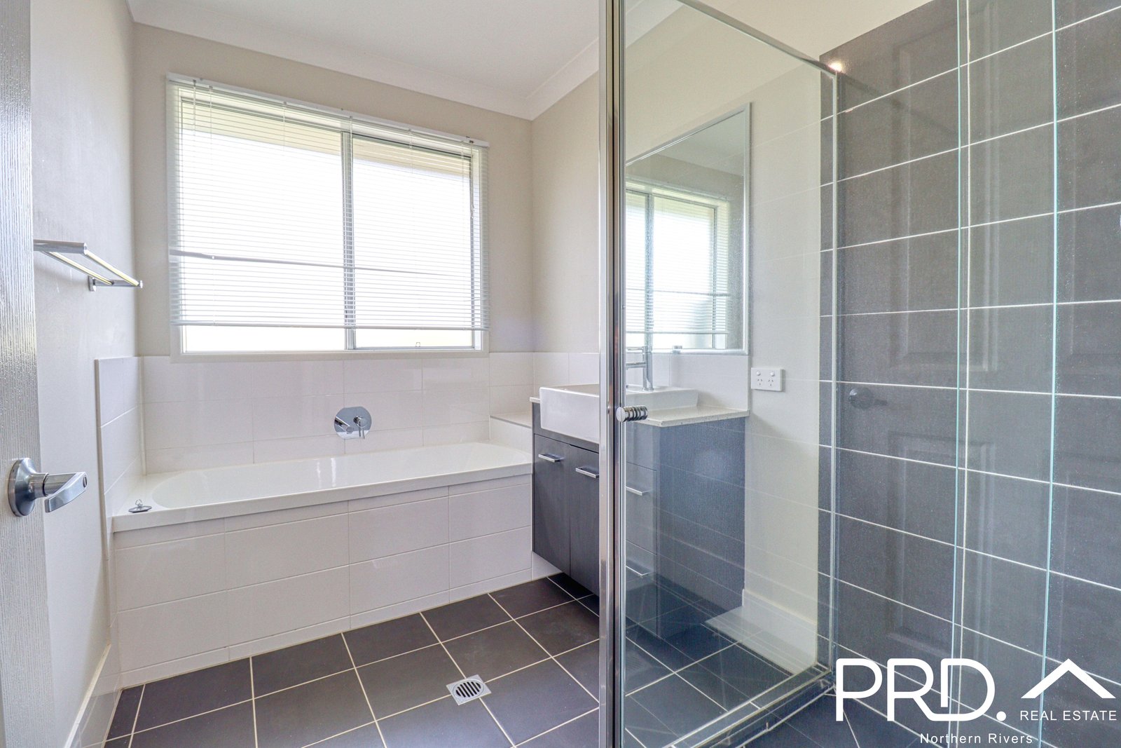 14A Hickey Street CASINO 12