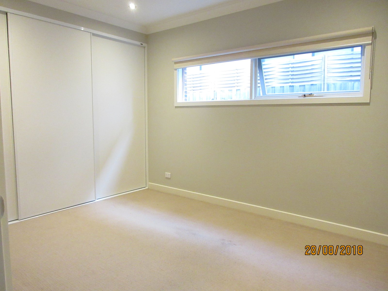 Gallery: 14a Hinkler Avenue