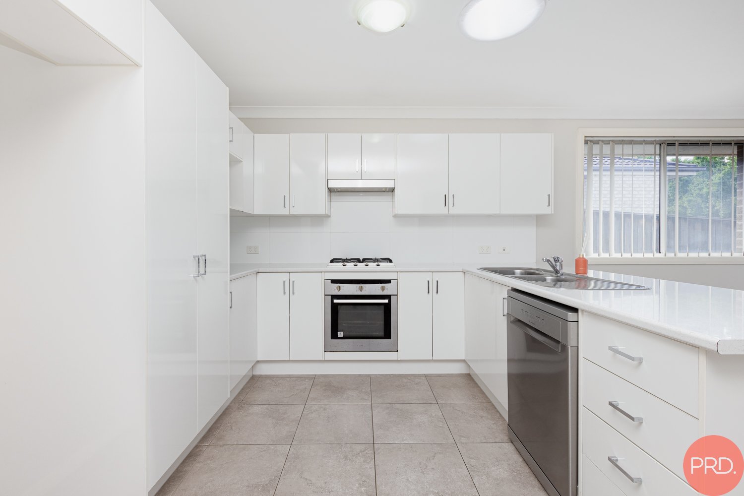 14A Honeysuckle Drive ABERGLASSLYN 10