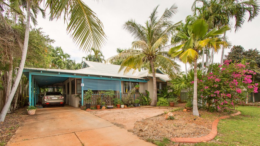 14a Howe Drive CABLE BEACH 2