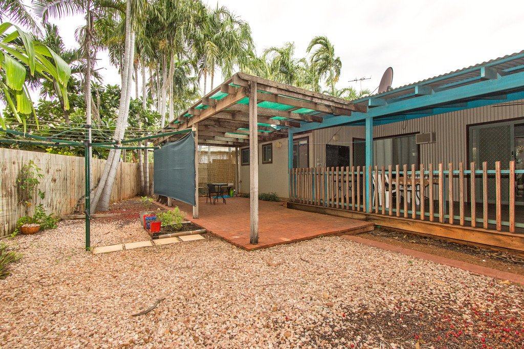 14a Howe Drive CABLE BEACH 21