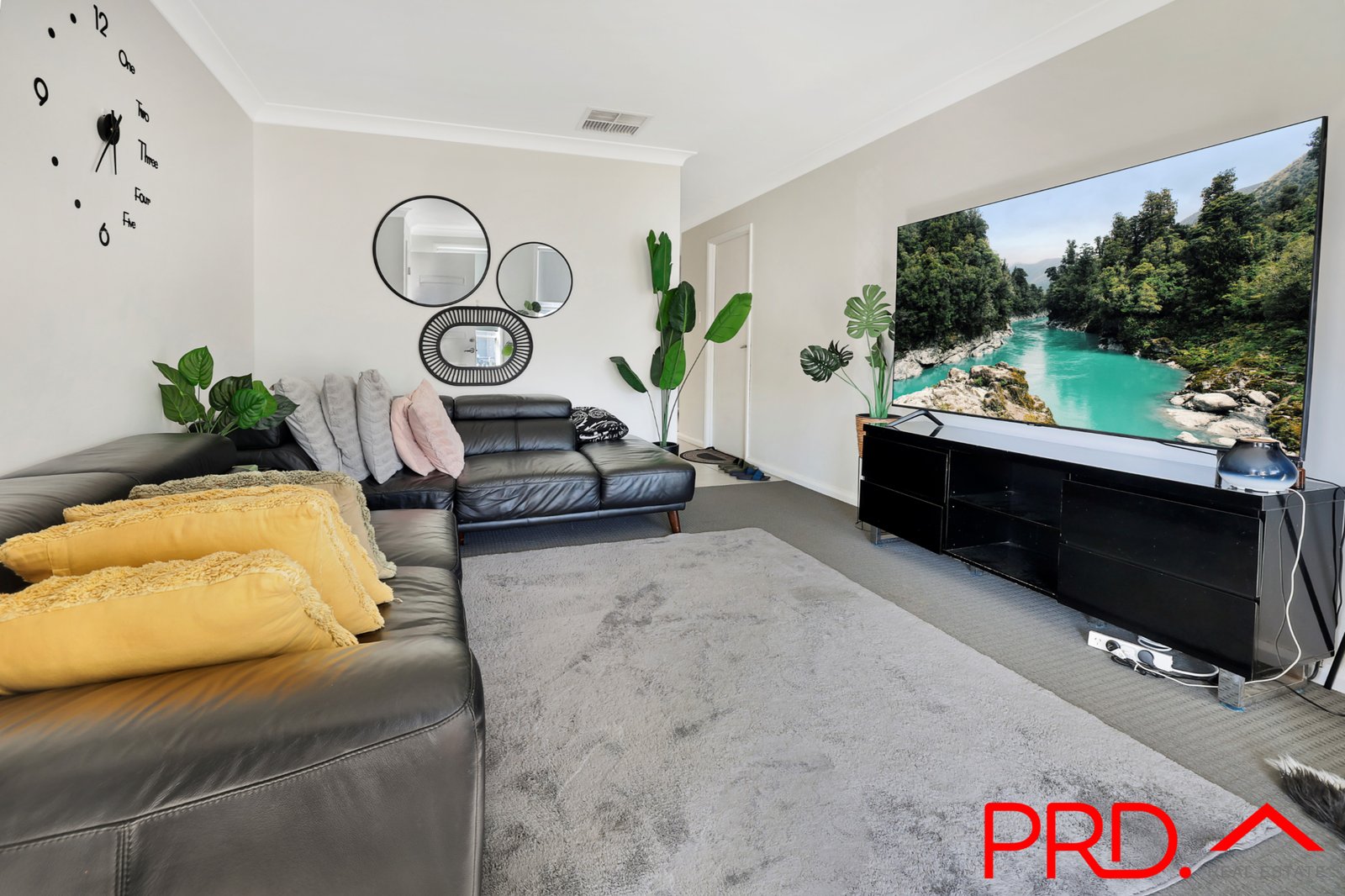 14a Mawson Close TAMWORTH 2