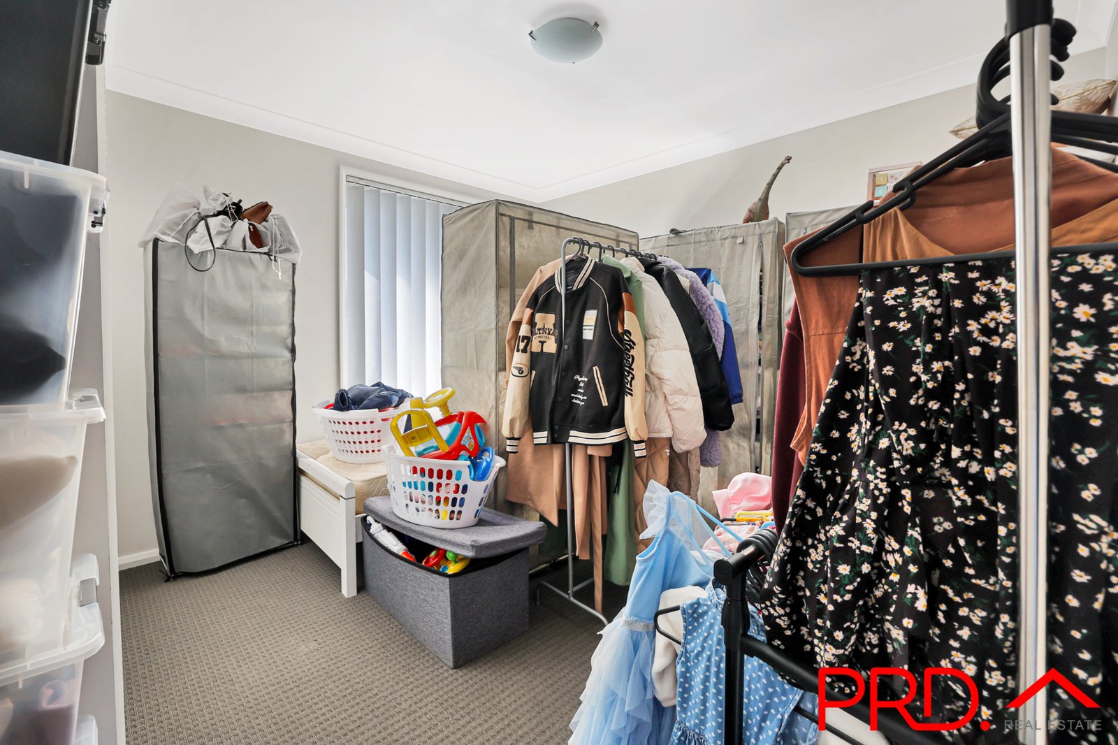 14a Mawson Close TAMWORTH 8
