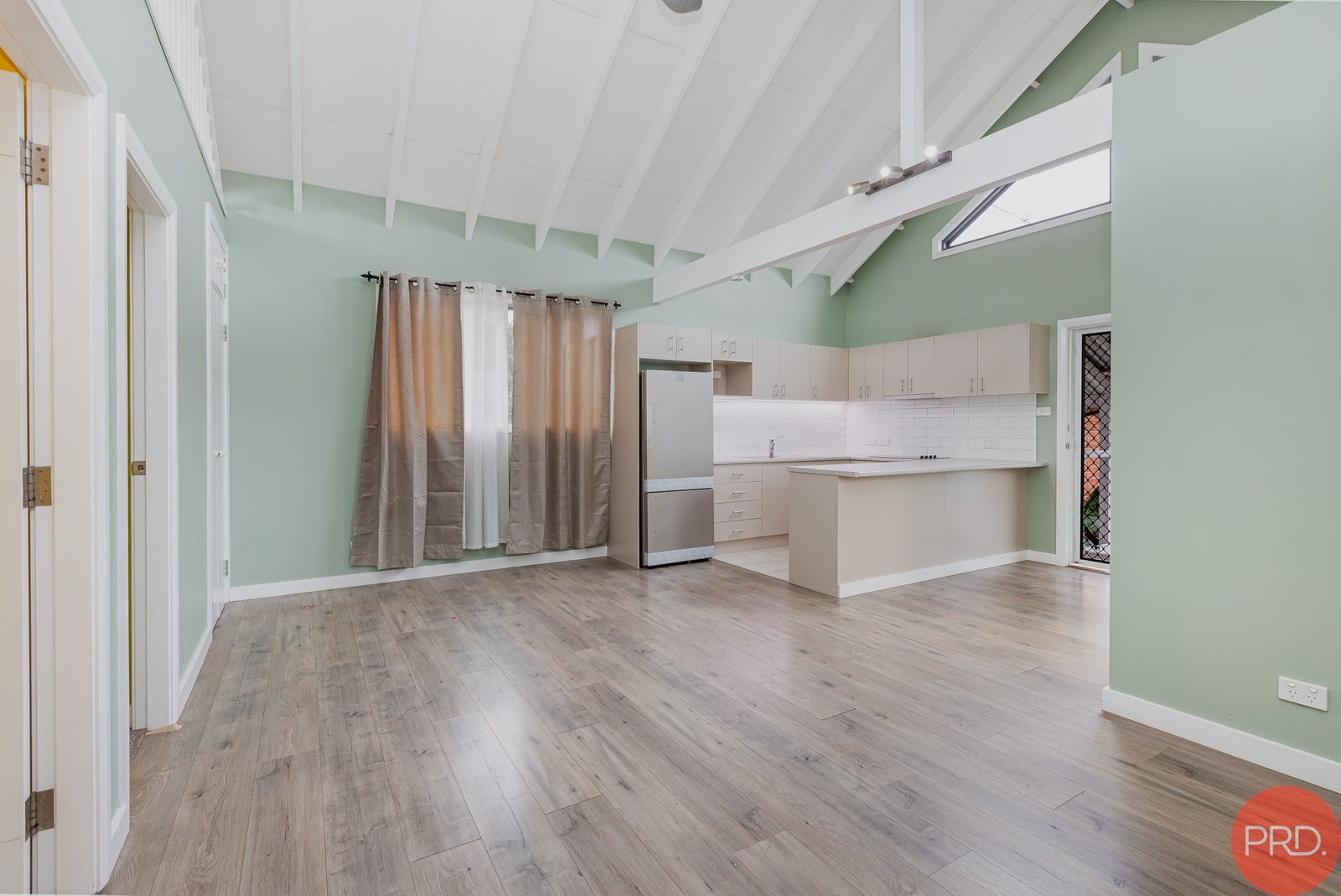 14A Nathan Close METFORD 10