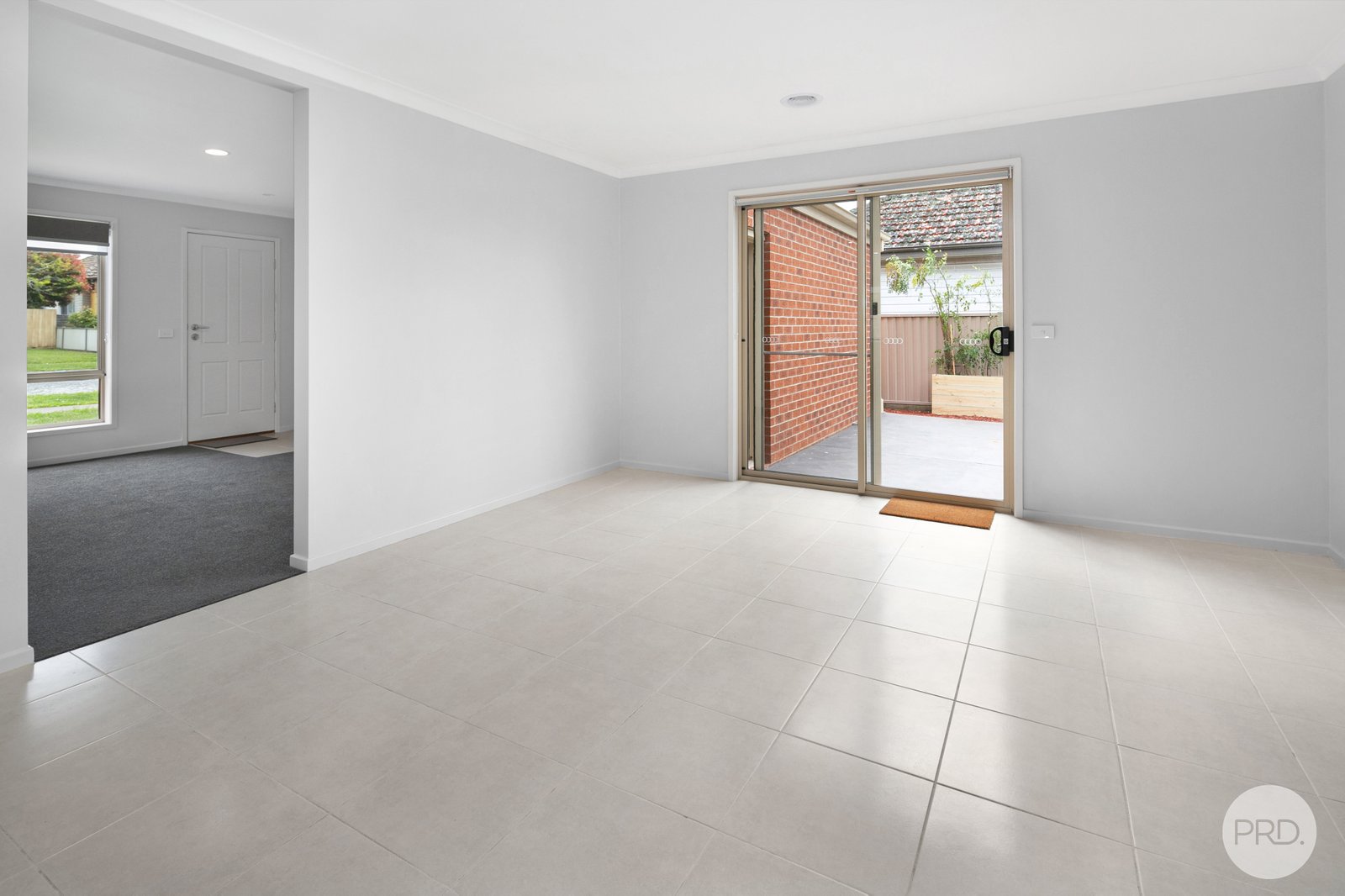 14a Oak Street WENDOUREE 5