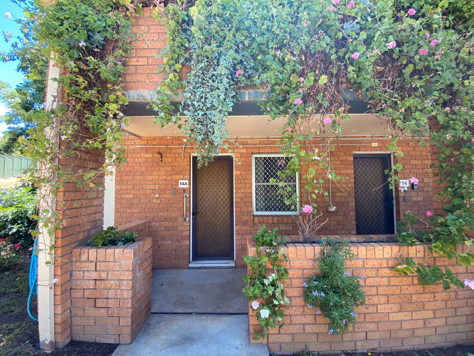 14a/2 Tribe Street TAMWORTH 2