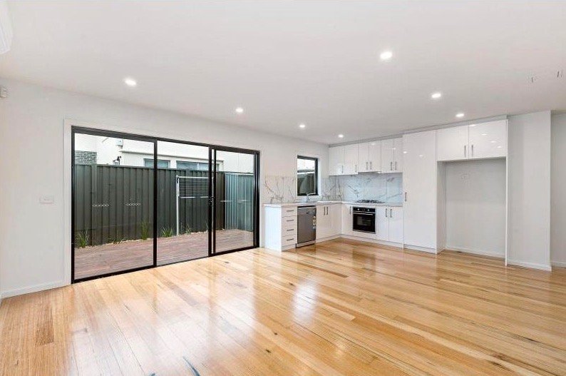 Gallery: 14B Carlyle Street