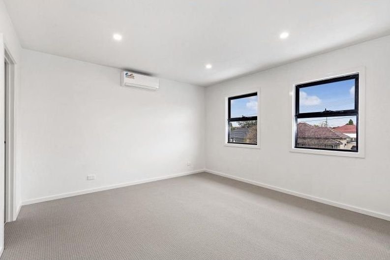 Gallery: 14B Carlyle Street