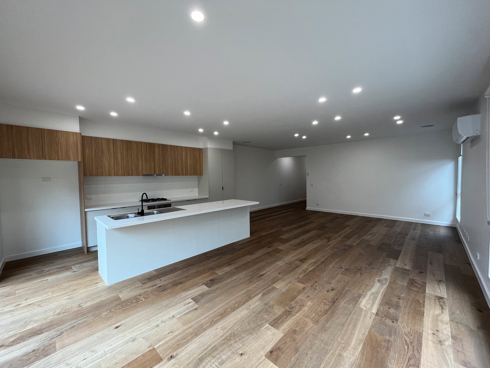 Gallery: 14B Russell Street