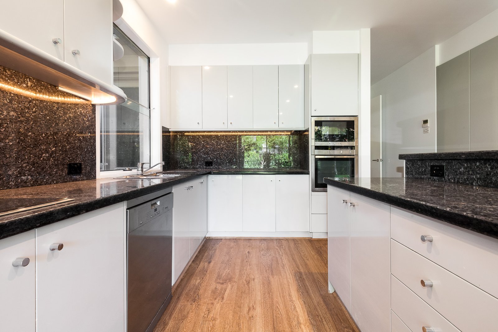 Gallery: 14B Well Street