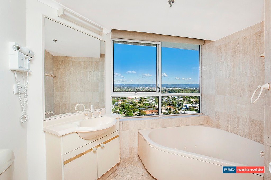 14C/3 Second Avenue BURLEIGH HEADS 7