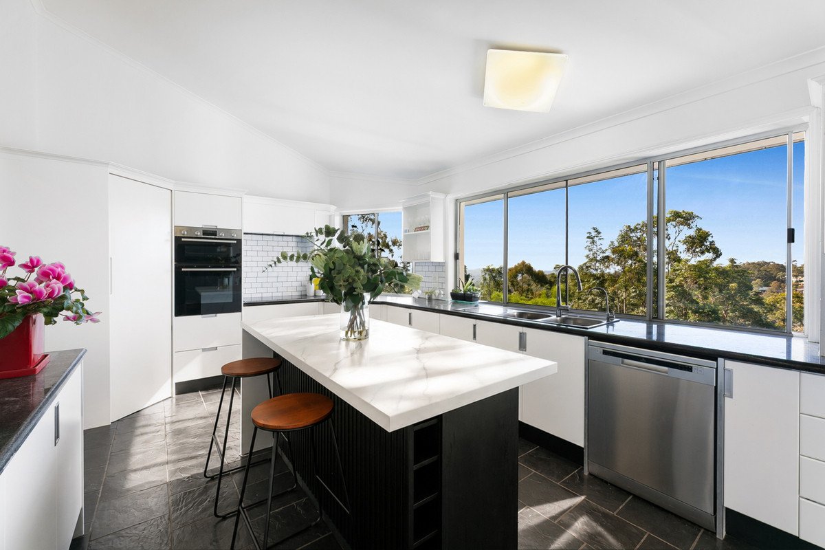 15-17 Buckingham Way Elanora 6