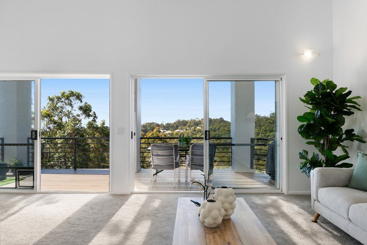 15-17 Buckingham Way Elanora 11