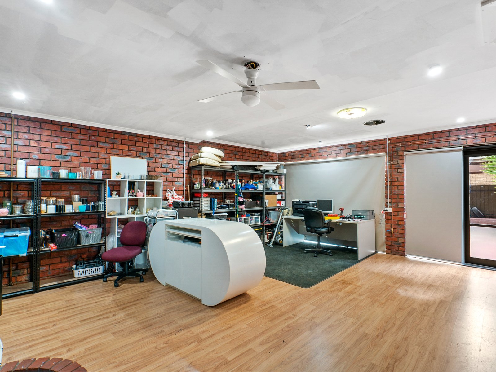 15-17 Hutchins Crescent MOOROOPNA 21